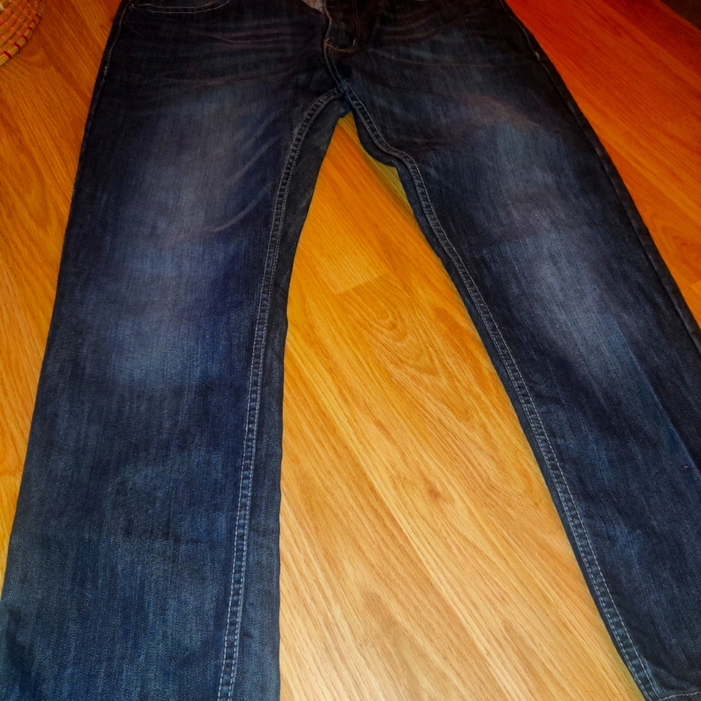 Free Planet Jeans
